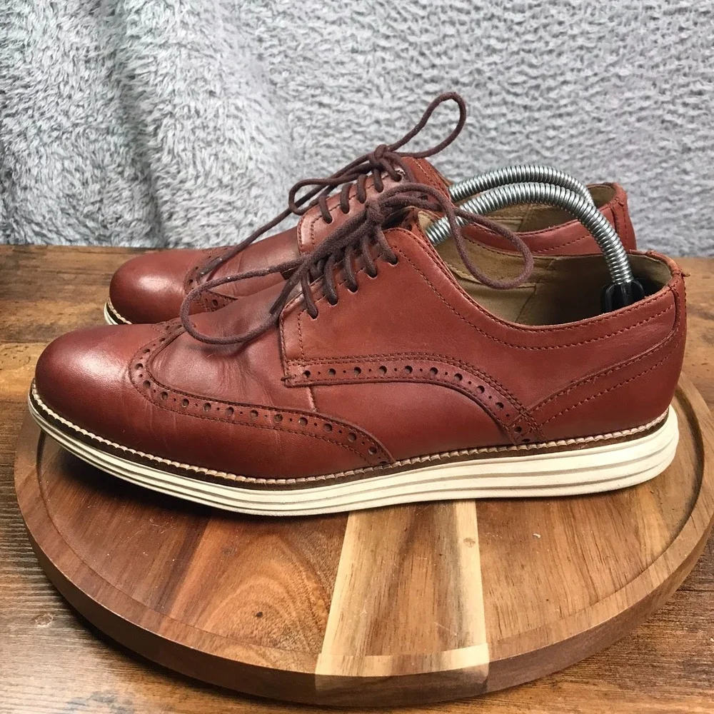 Cole Haan Original Grand Wingtip Oxford Mens 9.5M Brown Leather Derby Dress Shoe